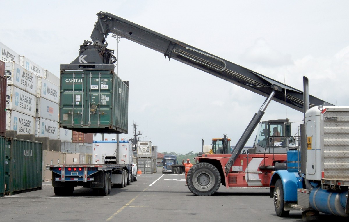 loading_cargo_container_truck_flatbed_transport_industrial_import-755425